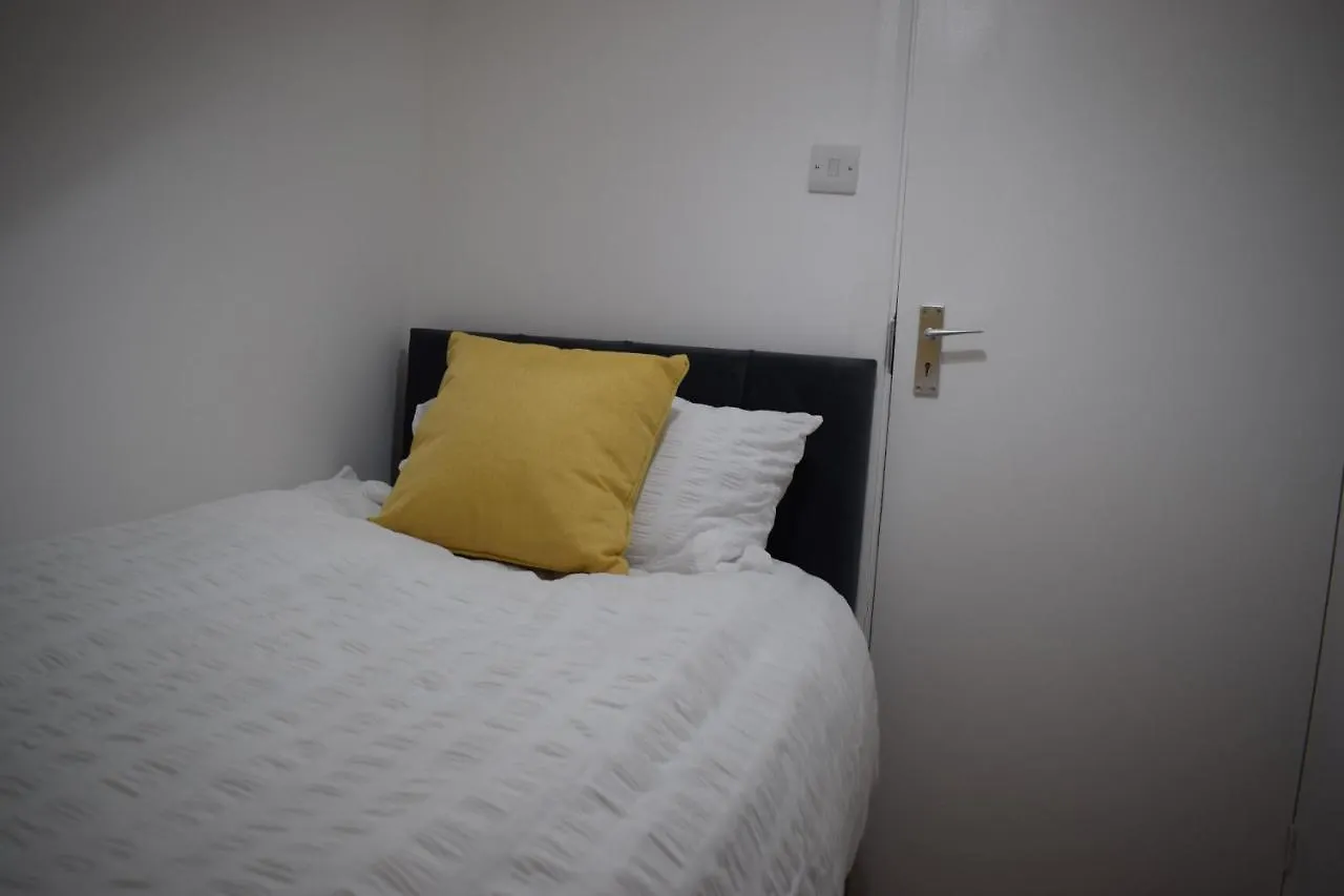 Apartment Forest Gate Haven London