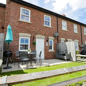https://9-railway-cottages.yorkshirehotels.net